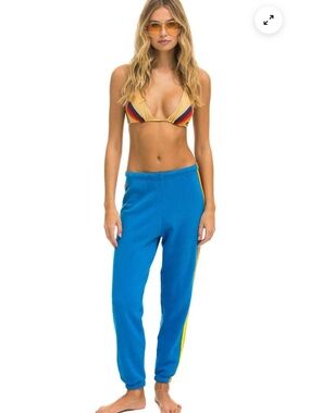 Aviator Nation
5 STRIPE SWEATPANTS -
OCEAN Medium